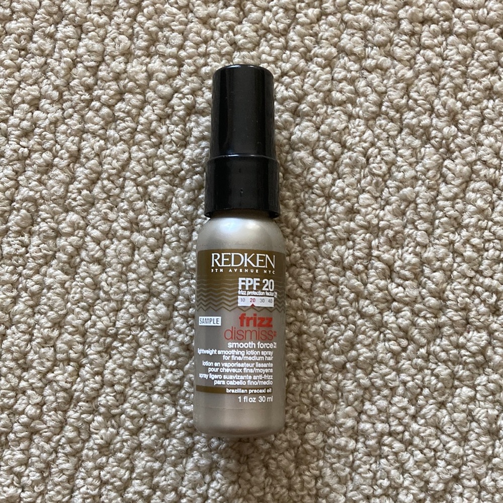 NEW Redken Frizz Dismiss Smooth Force Lightweight Smoothing Lotion Spray NWOB